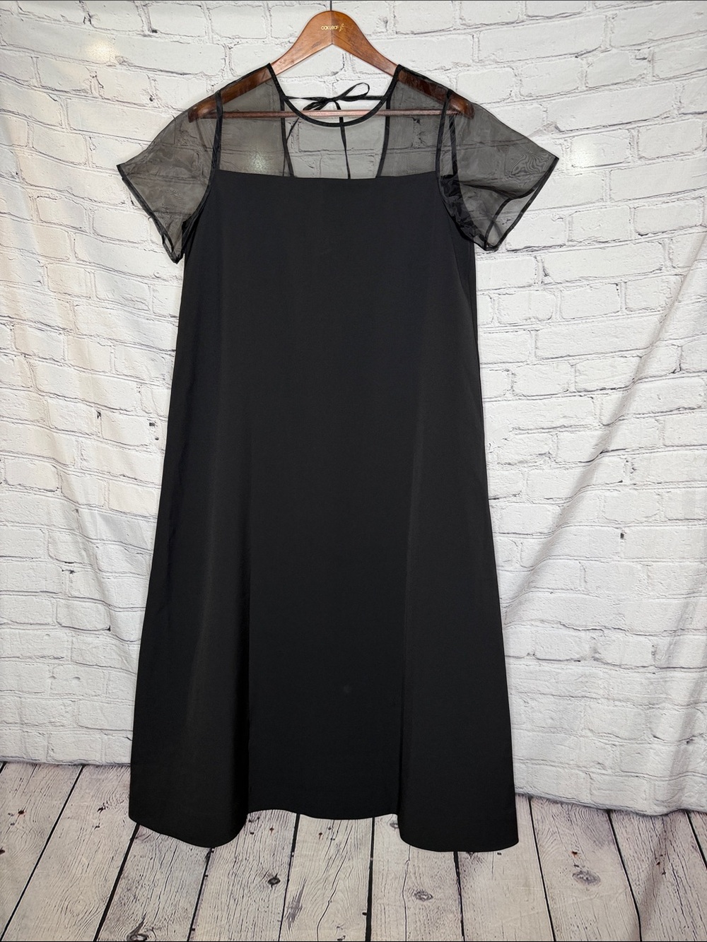 Crosby Black Sheer Yoke Short Sleeve A-Line Maxi Dress Size Medium Brand New
